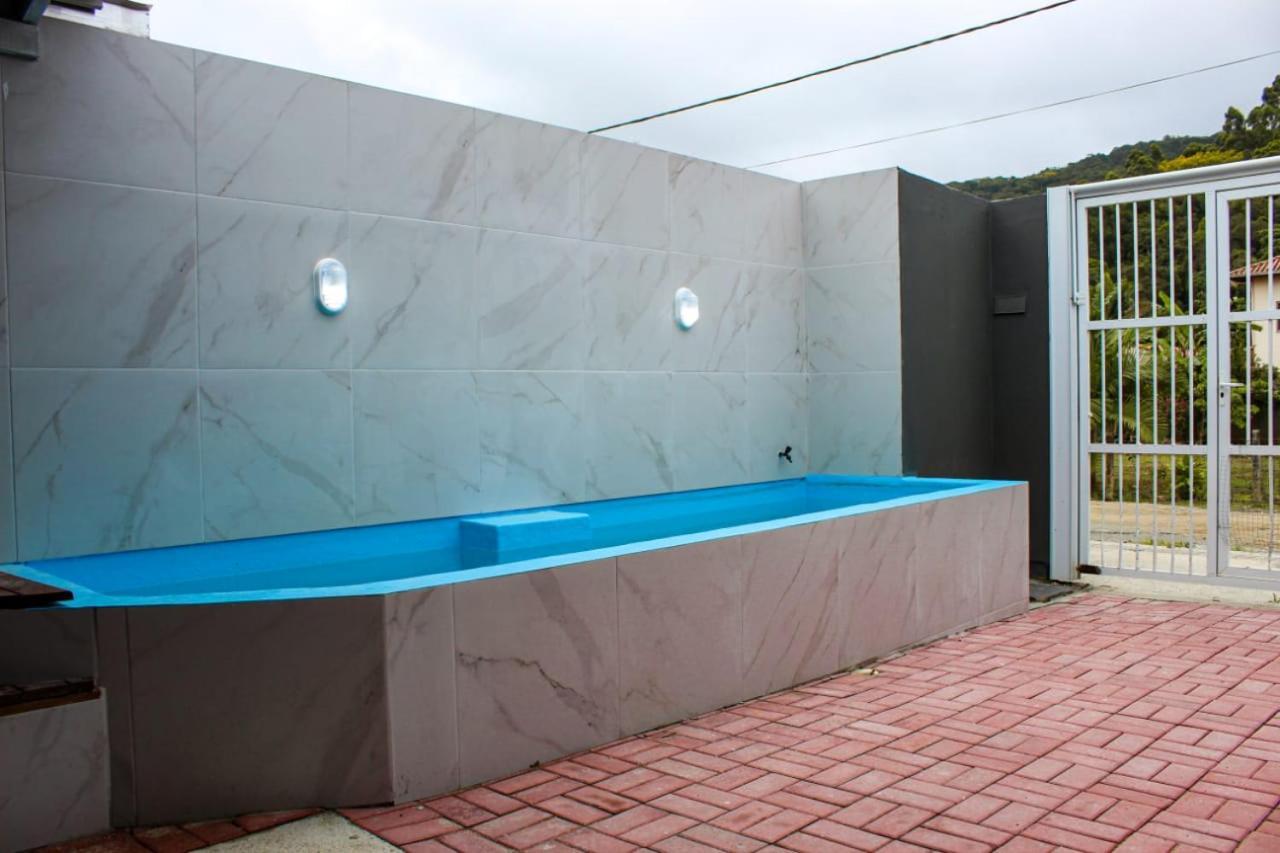 Villa AGATA - CASA INDIVIDUAL COM PISCINA, AR, WI-FI, ATÉ 16 PESSOAS BRUNO KLEMTZ - 10 x sem juros no cartao à Itapema Extérieur photo